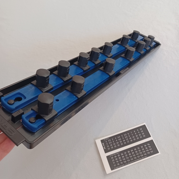 New Ernst 2 Rail Twist Lock Socket Boss 18", Blue - 3/4" - Picture 4 of 12